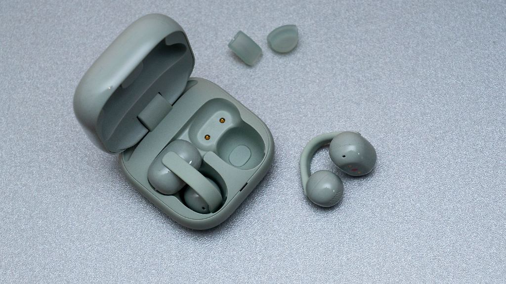 Sony LinkBuds Clip (2 von 2)